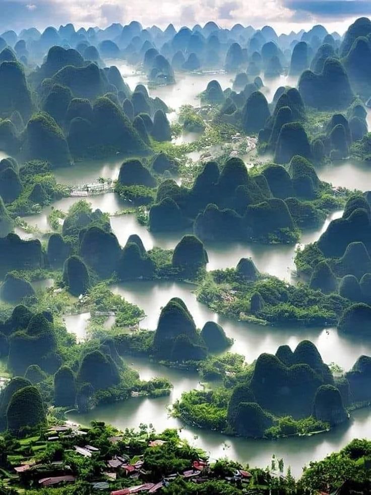 Paisaje kárstico de piedra caliza de Guilin, ubicado en el sur de china
